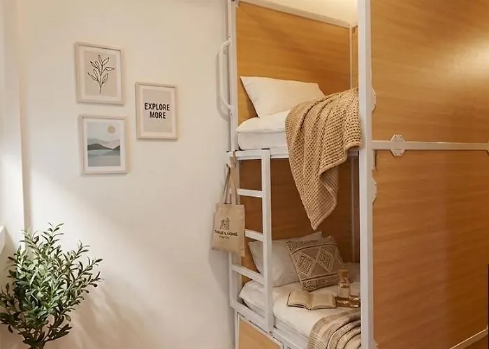 Arta Hostel